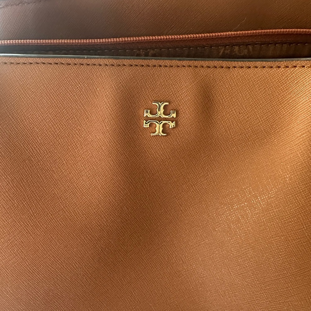 Tory Burch Cognac Leather Tote with Gold Logo - Picture 2 of 8